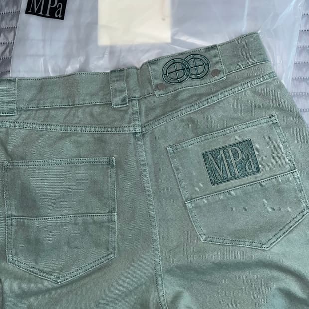 플라스틱 프로덕트 에메랄드 팬츠 L 사이즈 판매