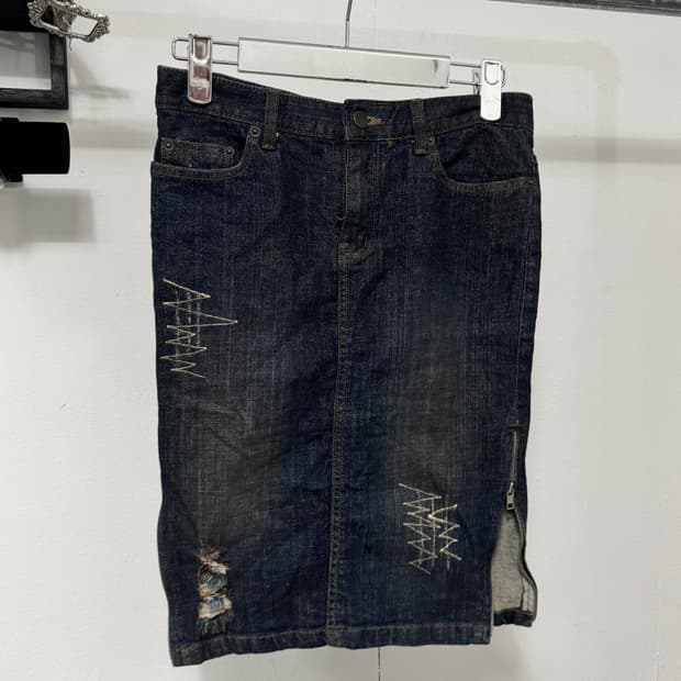 Denim Midi Side-Zip Skirt