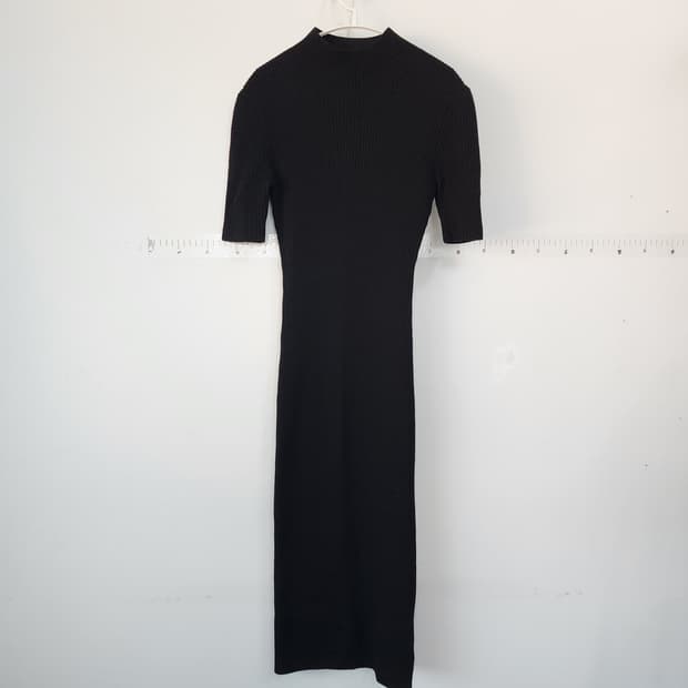 띠어리 블랙 골지 반팔 롱 원피스