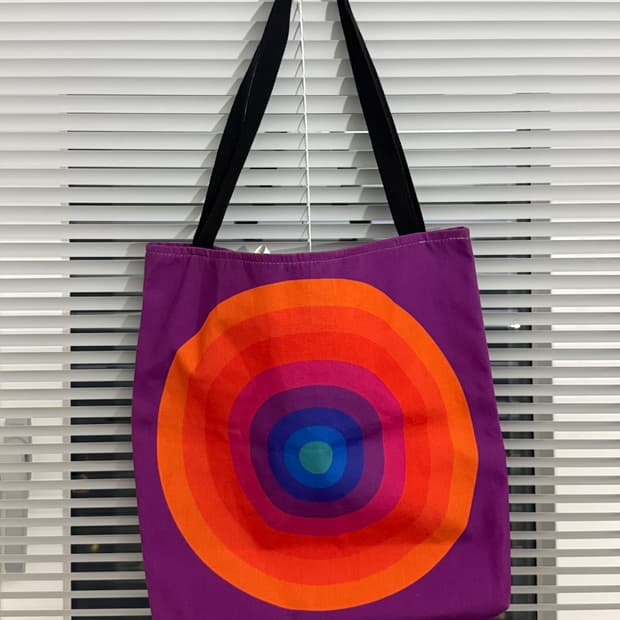 베르너 팬톤 토트백