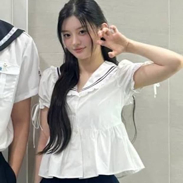 새상품 아이당클럽 세일러 블라우스 화이트