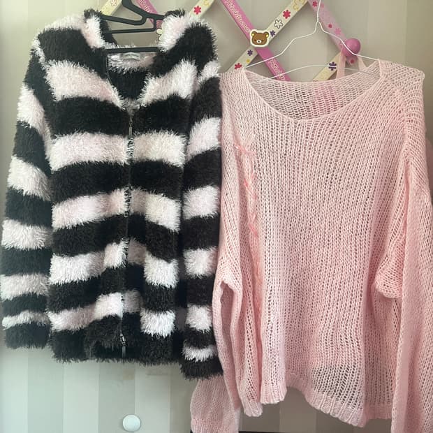 빈티지 딸기초코 후리스퍼후드집업핑크아일렛리본원숄더니트코디세트