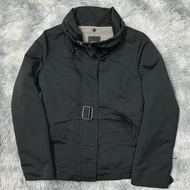 막스마라 블랙 숏 다운 점퍼 