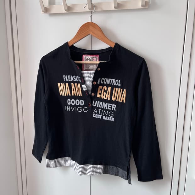 Timothy 레이어드 단추 롱 슬리브