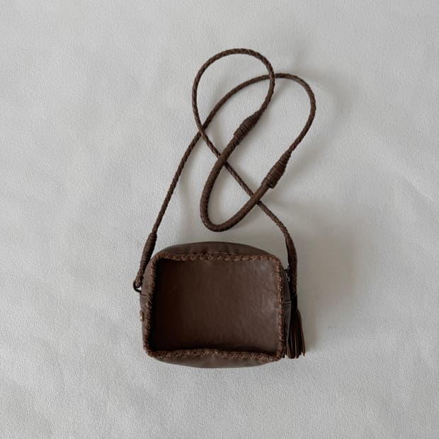 써스데이아일랜드(Thursday Island) 레더 크로스백