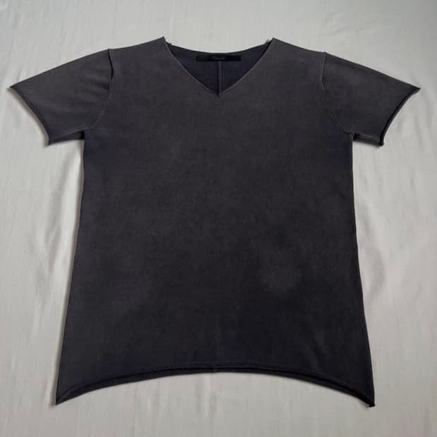 Estnation v neck Cutsew
