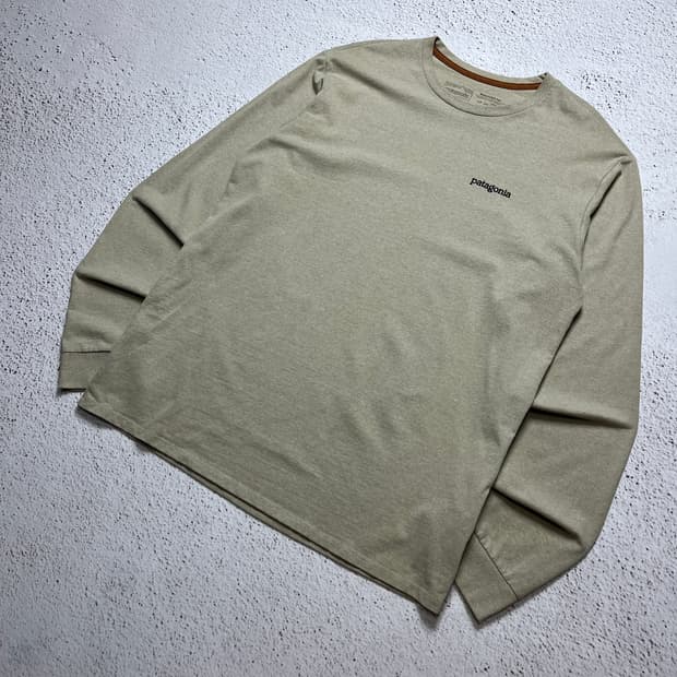 Patagonia Long-Sleeved P-6 Logo Tee