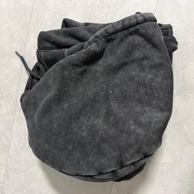 엄브로 후드집업