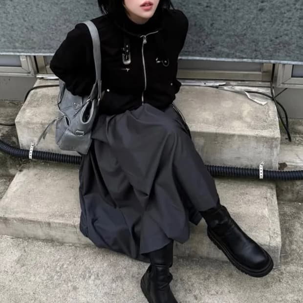 일리오 Black Highneck 블루종