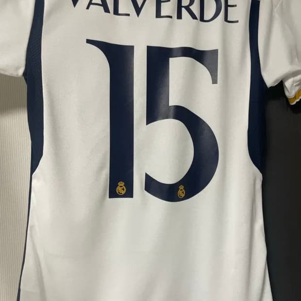레알마드리드 23/24 home 발베르데 15번