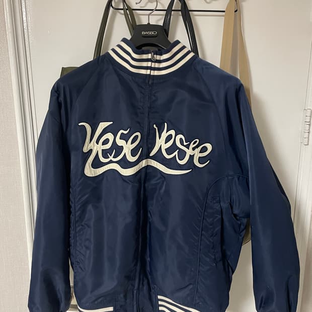 예스아이씨 하이넥 스타디움 자켓 네이비 L