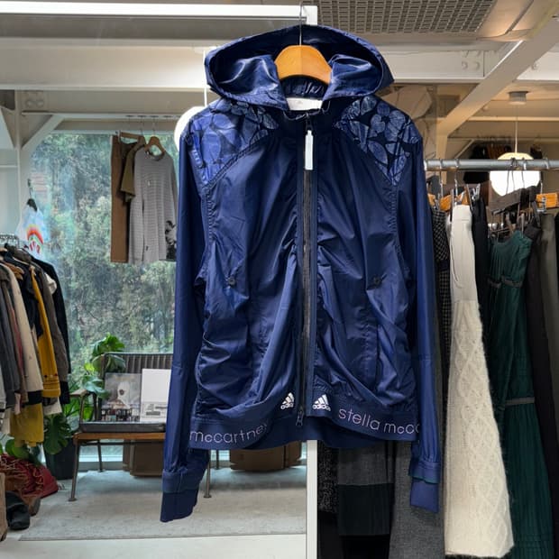 아디다스 스텔라 매카트니 러닝자켓