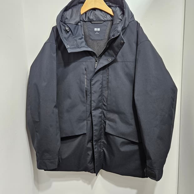 유니클로(UNIQLO) 하이브리드 블랙 후드 파카 XL