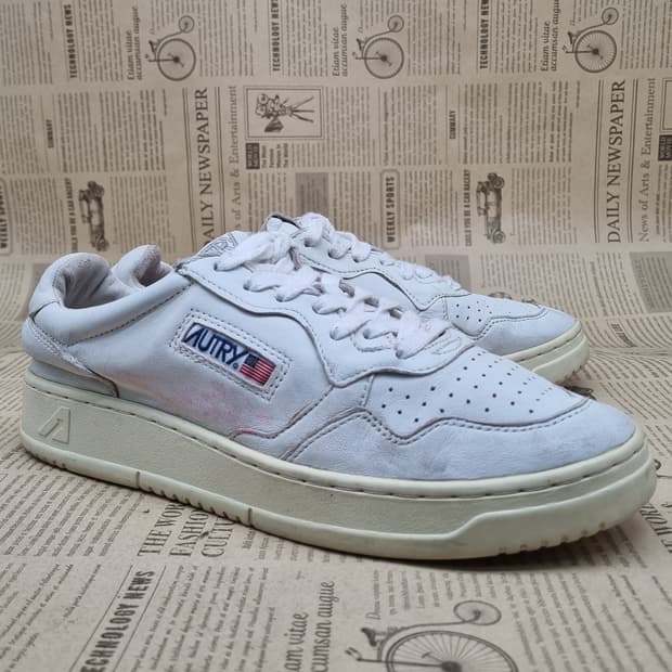 오트리 메달리스트 남성스니커즈42 270