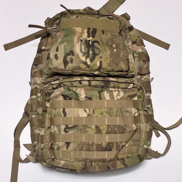 미군 MOLLE II 미디움 럭색 Multicam 백팩 프레임 포함