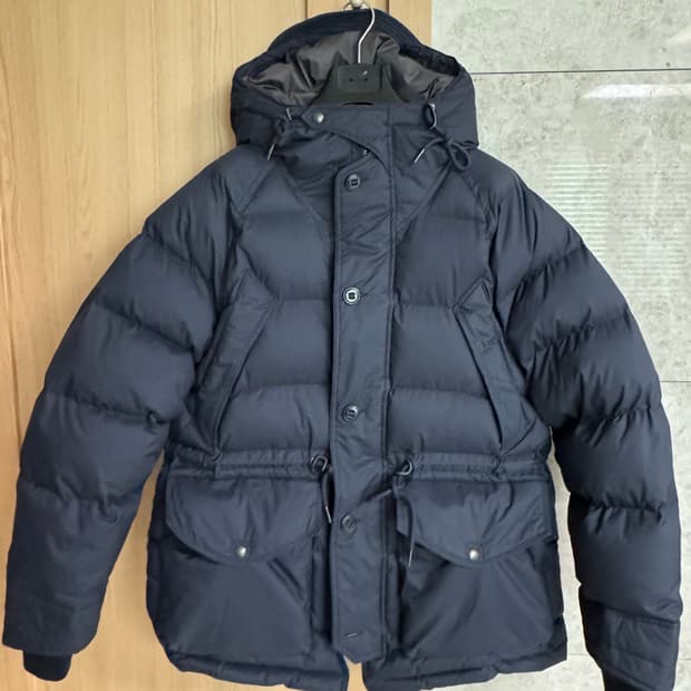 이스트로그 유틸리티 패딩 네이비