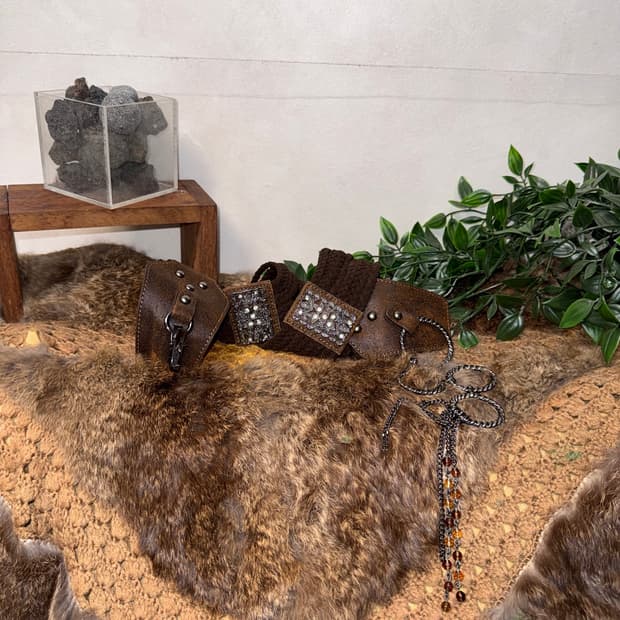Dark brown cubic beads drop chain belt