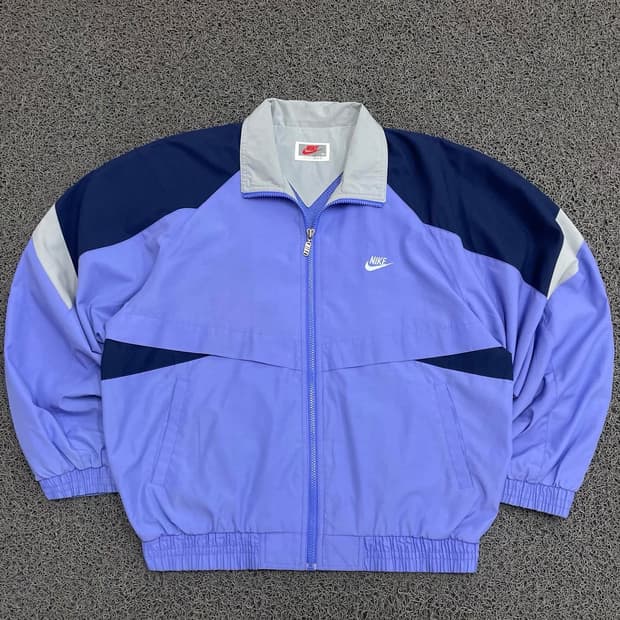 Nike 90,s  나이키 삼나스포츠 자수 스우시  멀