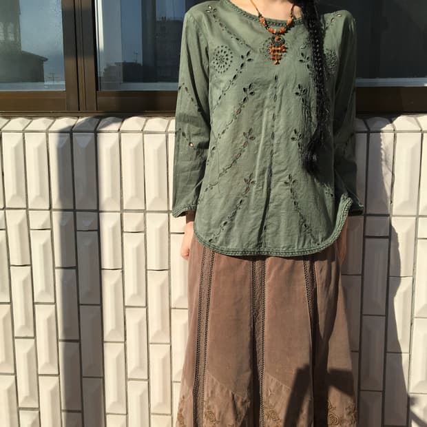 Punching pattern blouse