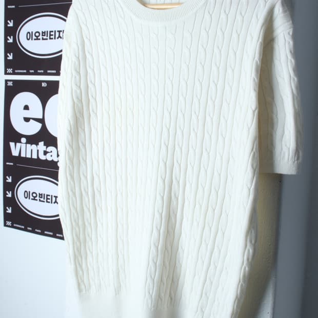 (M-L) 수아레 반팔 티셔츠 니트 케이블 꽈배기 화이트-H32579