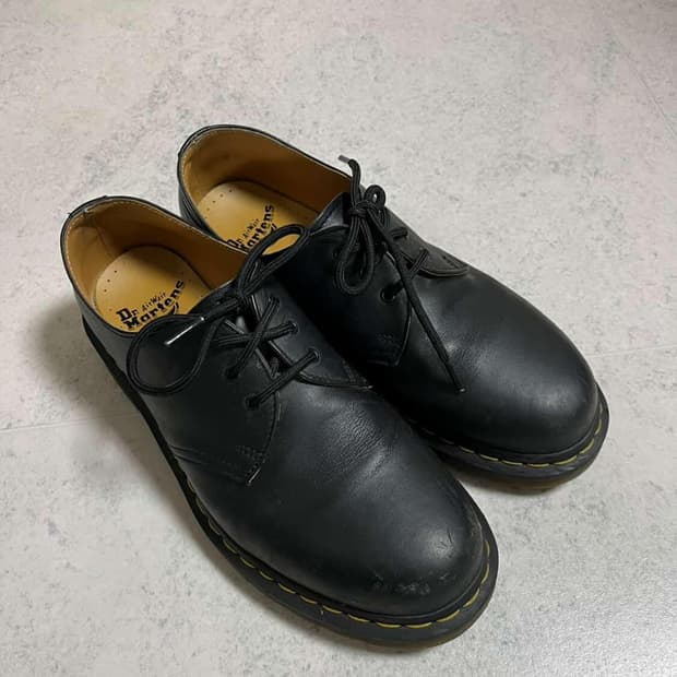 닥터마틴 1461 나파 블랙 UK7 (260)