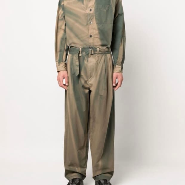 지용킴 22aw 썬블리치 그린 셔츠