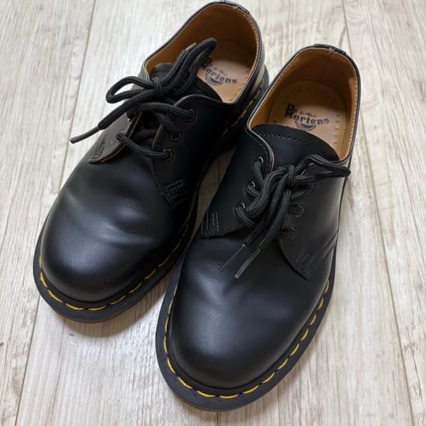 닥터마틴 1461 3홀 스무스 230