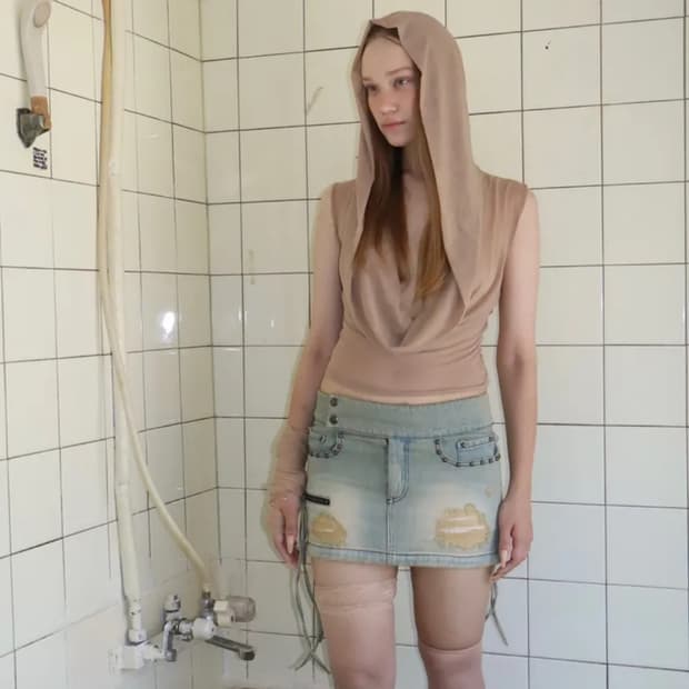 비엔프롬 워시드 스터드 로우 웨스트 스커트