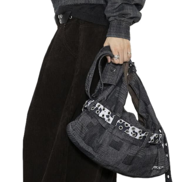 글랙 벨트 디테일 데님 숄더백 / black