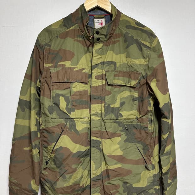 렐웬 밀리터리 카모 바람막이
