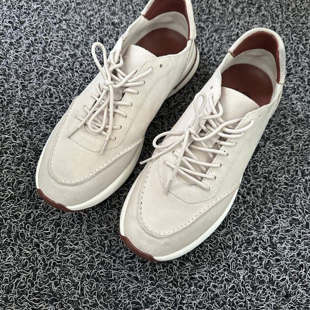 로로피아나 위크엔드 워크 스니커즈 41 / 255