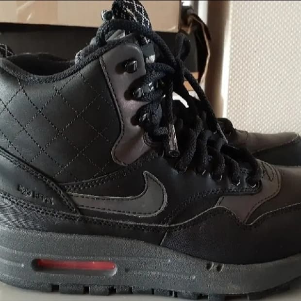 나이키 에어맥스1 미드 블랙 리플렉트 부츠 235