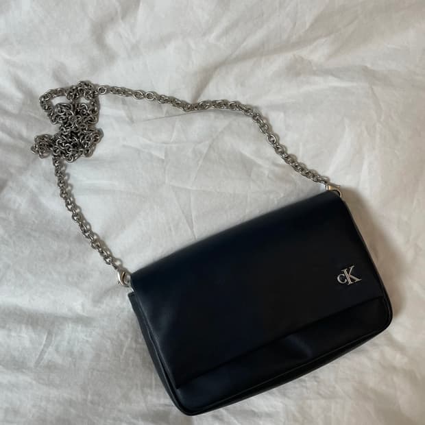 캘빈클라인 크로스 체인백