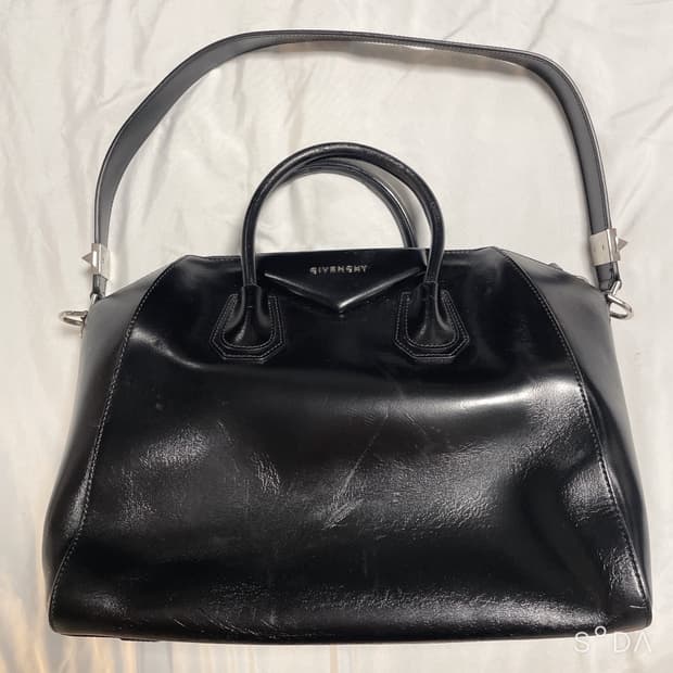 지방시 안티고나 블랙 토트백