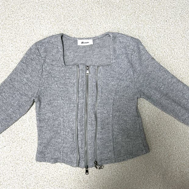 스퀘어넥 니트집업