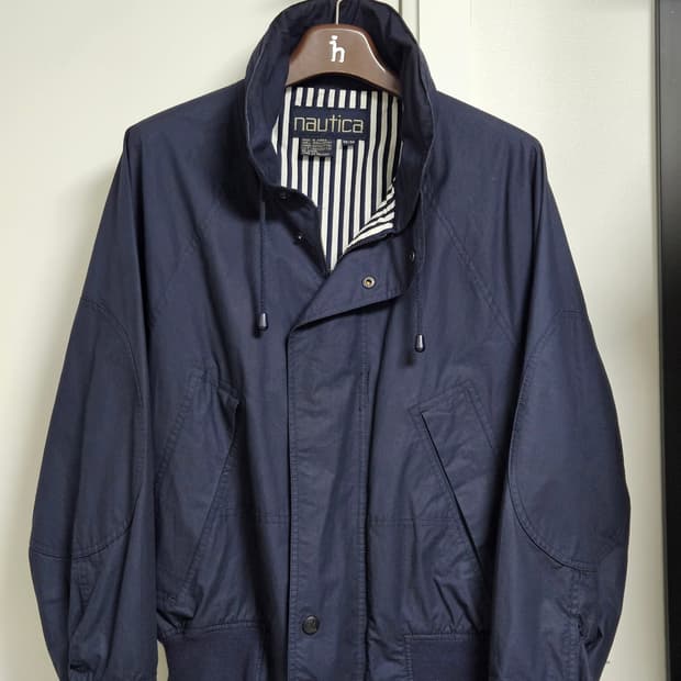 노티카 봄버 자켓