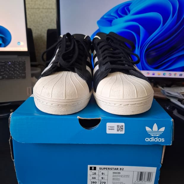 아디다스 슈퍼스타 82 블랙 280mm