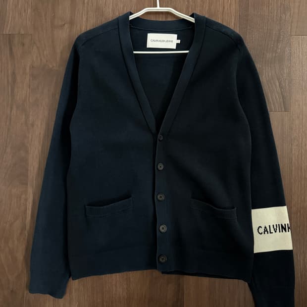 켈빈클라인 소매 포인트 가디건