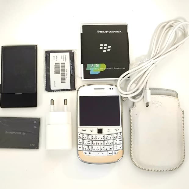 블랙베리 9900 화이트 풀박