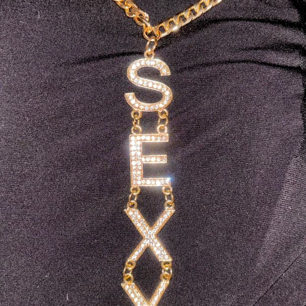 갸루 골드 체인 레터링 섹시 드롭 챰 오네갸루 쿠로갸루 빈티지 목걸이