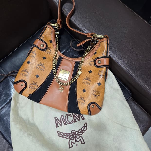 엠씨엠 비세토스 호보 숄더