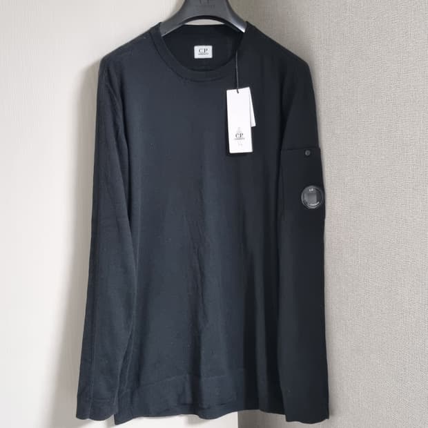 cp컴퍼니 블랙 니트