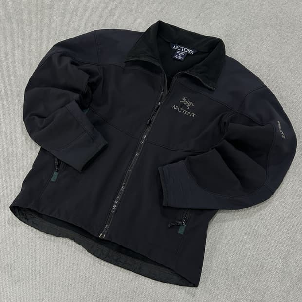 아크테릭스 윈드스토퍼 구형 정품 블랙 자켓 S