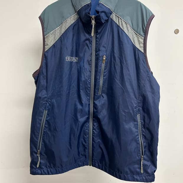 코오롱스포츠 남성 경량 조끼  105