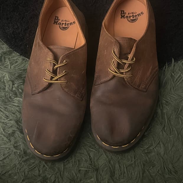 닥터마틴 크레이지 호스 다크 브라운