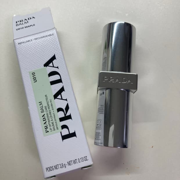 프라다 립밤 010색상