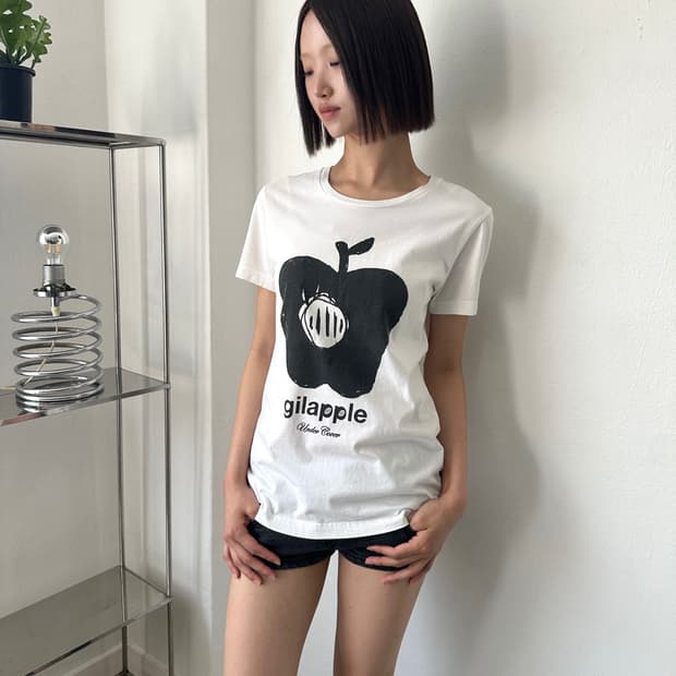 언더커버 Gilapple 그래픽 반팔 티셔츠
