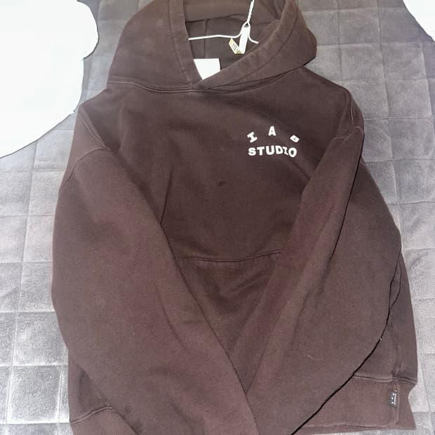 아이앱스튜디오 후드티 브라운
