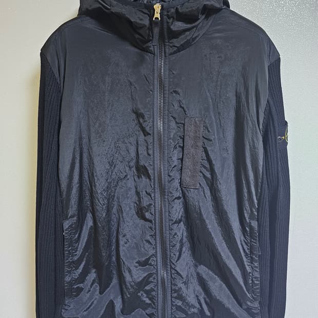 스톤아일랜드 나일론메탈 프리마로프트 니트