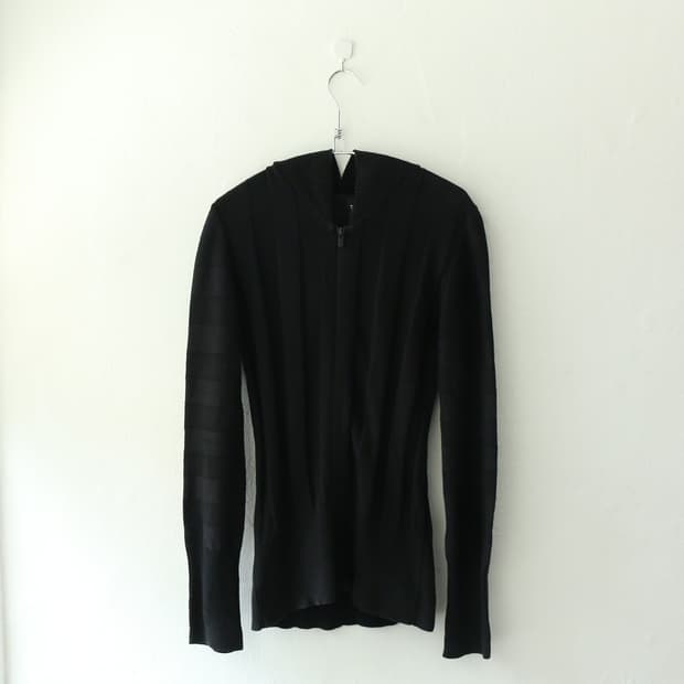 블랙바렛 바이 닐바렛 후드 집업